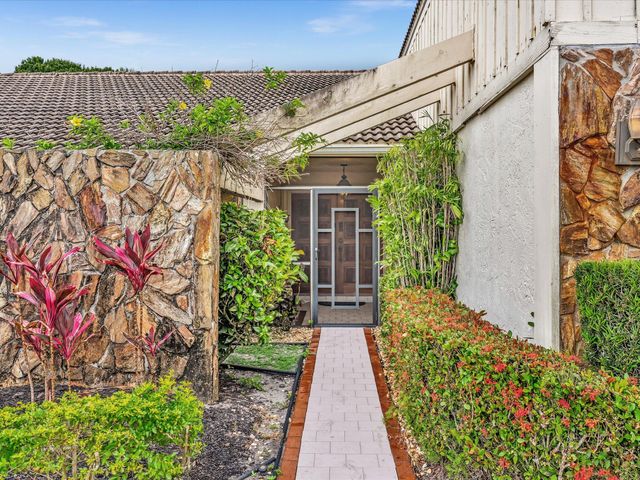 5302 Piping Rock Drive, Boynton Beach, FL 33437