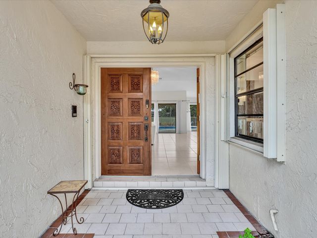 5302 Piping Rock Drive, Boynton Beach, FL 33437