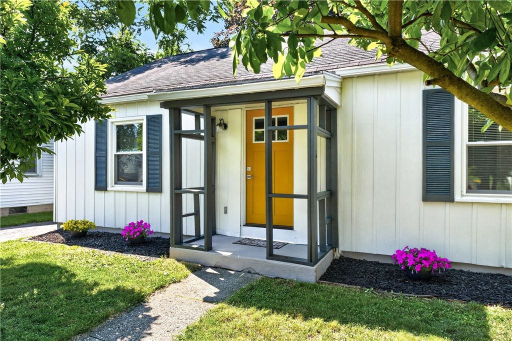 355 Falstaff Road, Irondequoit, NY 14609