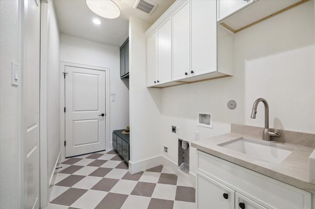 10422 Timberoak Drive, Houston, TX 77043