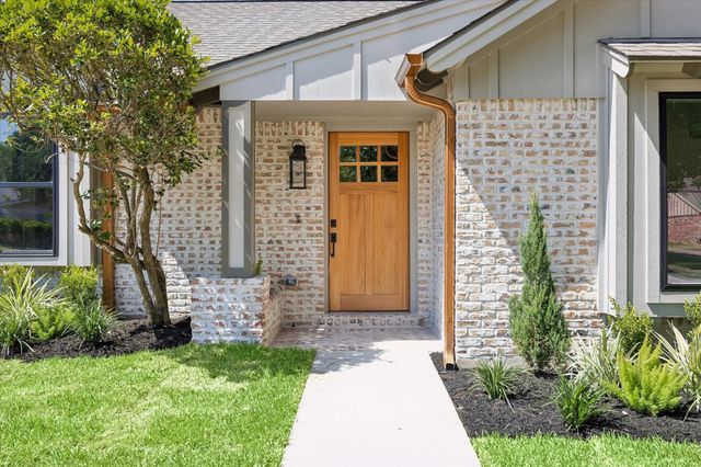 10422 Timberoak Drive, Houston, TX 77043