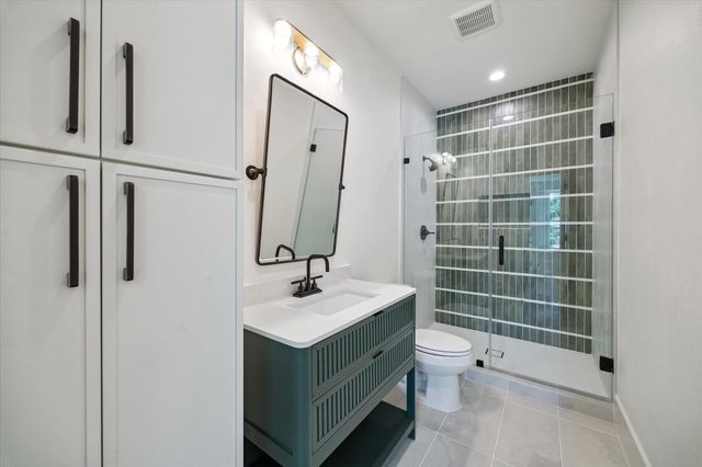10422 Timberoak Drive, Houston, TX 77043