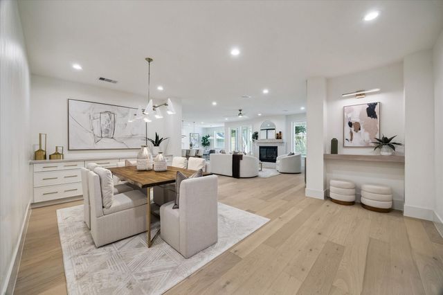 10422 Timberoak Drive, Houston, TX 77043