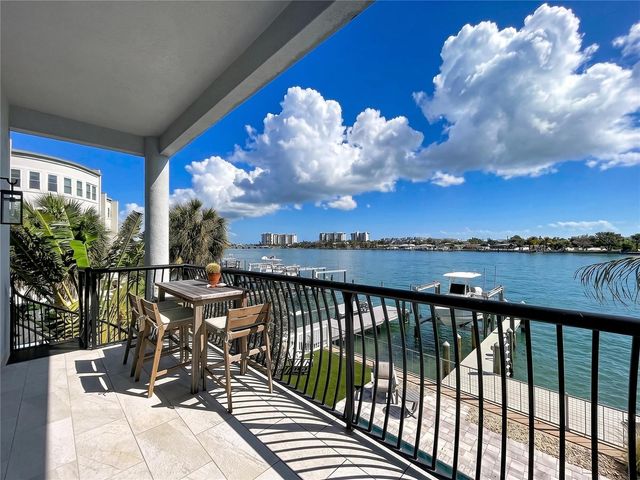 306 BAY PLZ, Treasure Island, FL 33706