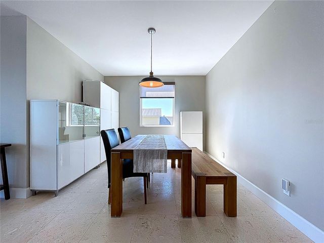 306 BAY PLZ, Treasure Island, FL 33706