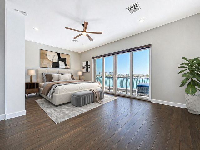 306 BAY PLZ, Treasure Island, FL 33706