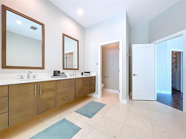 306 BAY PLZ, Treasure Island, FL 33706