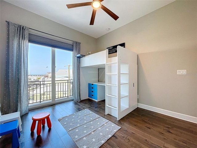 306 BAY PLZ, Treasure Island, FL 33706