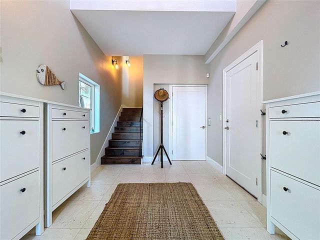 306 BAY PLZ, Treasure Island, FL 33706