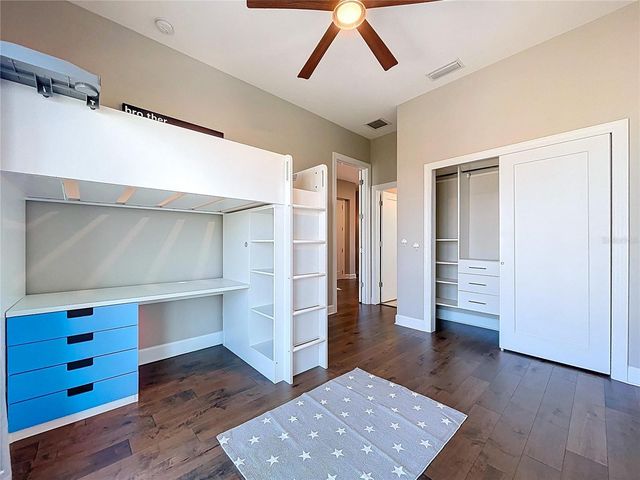 306 BAY PLZ, Treasure Island, FL 33706