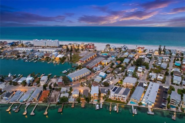 306 BAY PLZ, Treasure Island, FL 33706