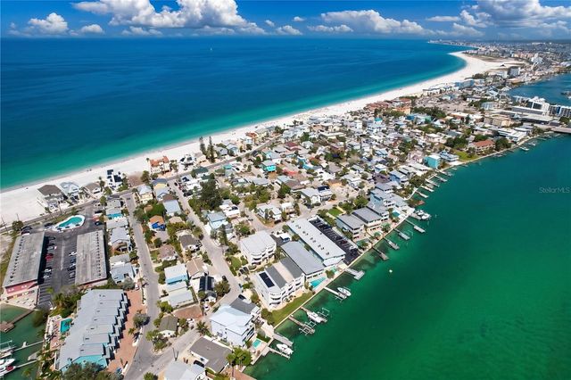 306 BAY PLZ, Treasure Island, FL 33706