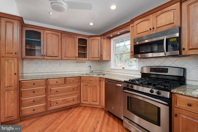 88 MAGNOLIA LN, Princeton, NJ 08540