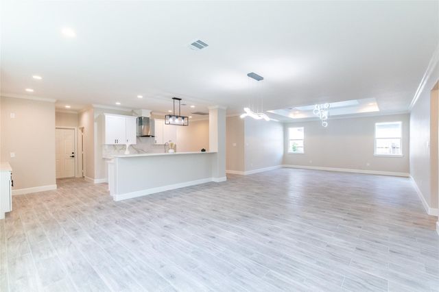 1055 Road 5203, Cleveland, TX 77327