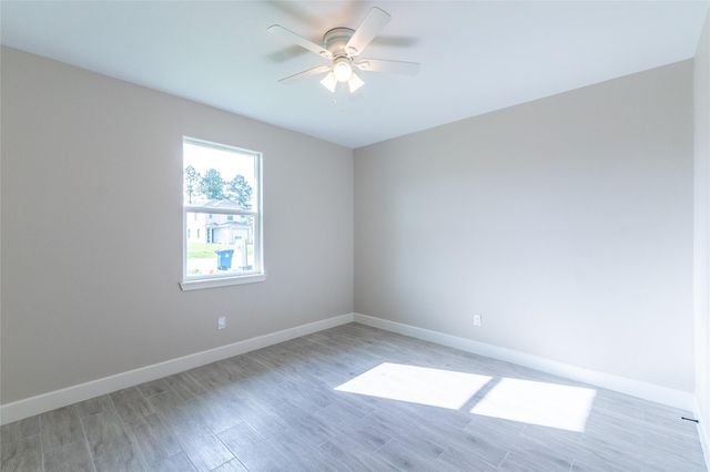 1055 Road 5203, Cleveland, TX 77327