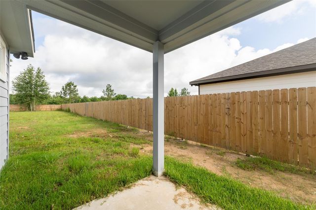 1055 Road 5203, Cleveland, TX 77327