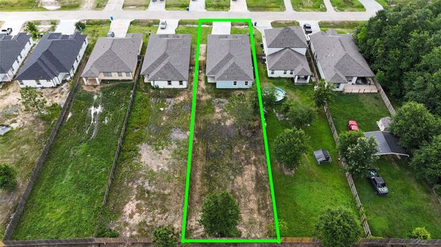 1055 Road 5203, Cleveland, TX 77327