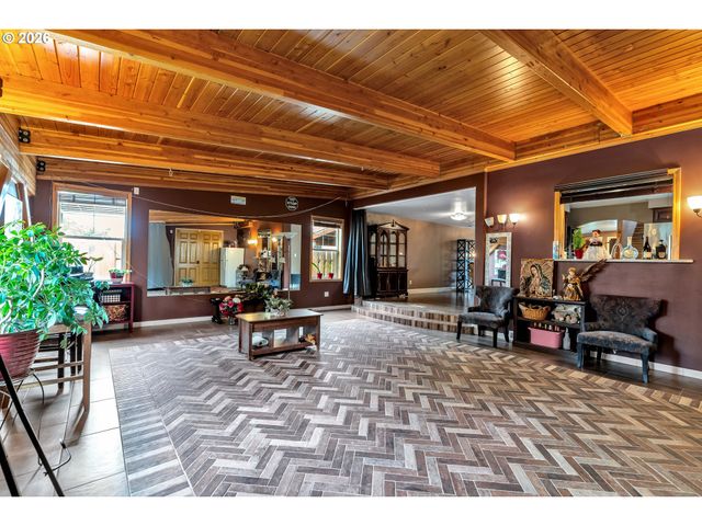 21498 Sw JAY St, Beaverton, OR 97003