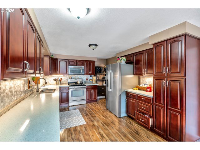 21498 Sw JAY St, Beaverton, OR 97003
