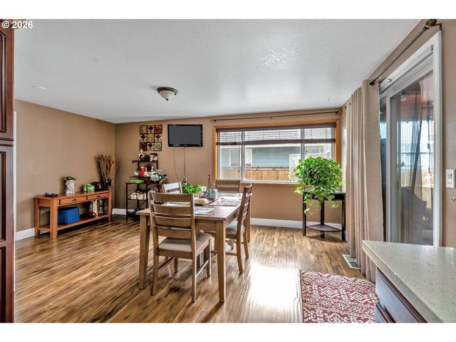 21498 Sw JAY St, Beaverton, OR 97003