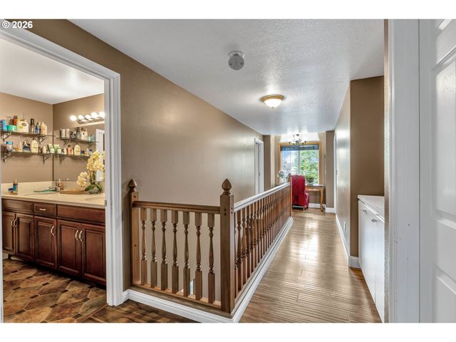 21498 Sw JAY St, Beaverton, OR 97003