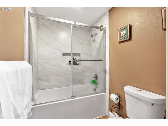 21498 Sw JAY St, Beaverton, OR 97003