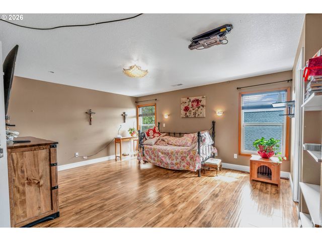 21498 Sw JAY St, Beaverton, OR 97003