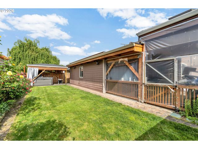 21498 Sw JAY St, Beaverton, OR 97003