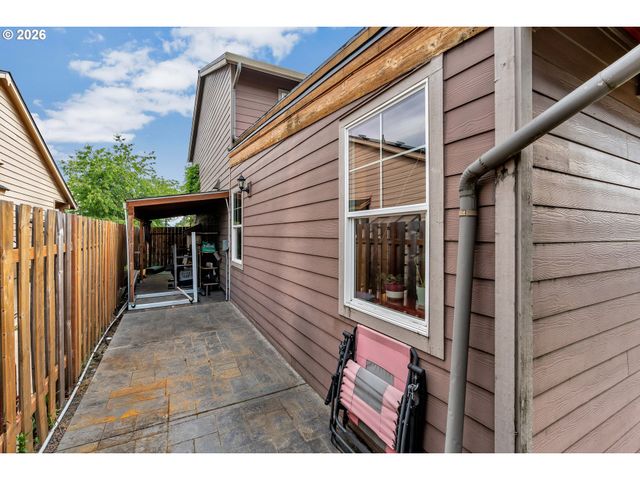 21498 Sw JAY St, Beaverton, OR 97003