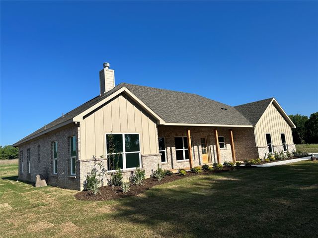 684 County Road 1560, Chico, TX 76431