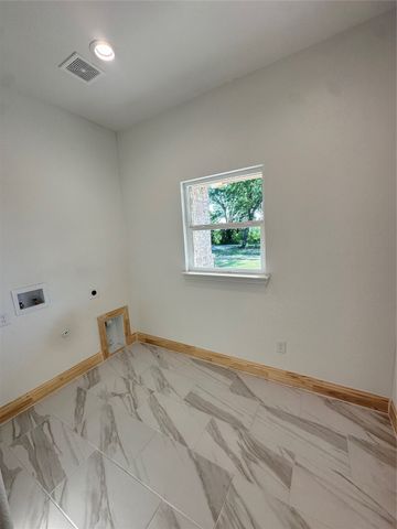 684 County Road 1560, Chico, TX 76431