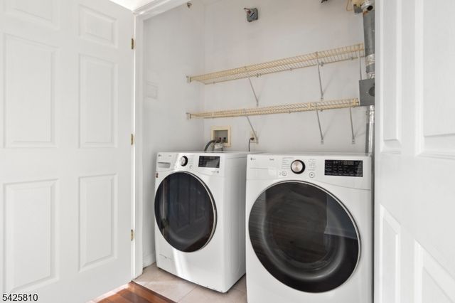 119 Ridgeview Ln, Mount Arlington Boro, NJ 07856