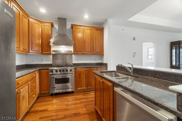 119 Ridgeview Ln, Mount Arlington Boro, NJ 07856