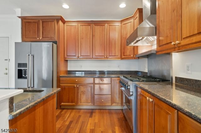 119 Ridgeview Ln, Mount Arlington Boro, NJ 07856