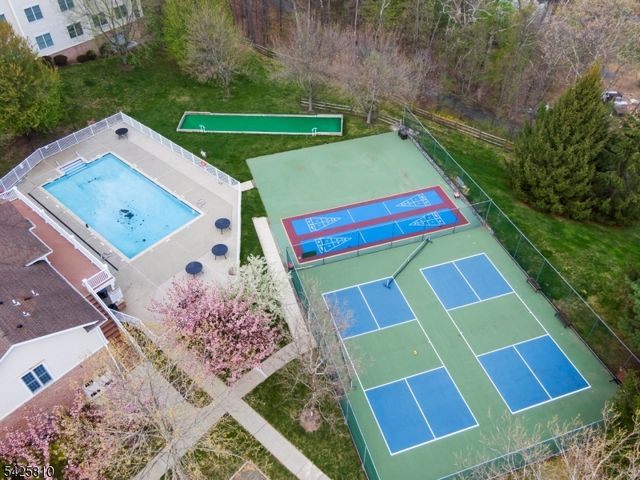 119 Ridgeview Ln, Mount Arlington Boro, NJ 07856