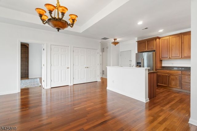 119 Ridgeview Ln, Mount Arlington Boro, NJ 07856