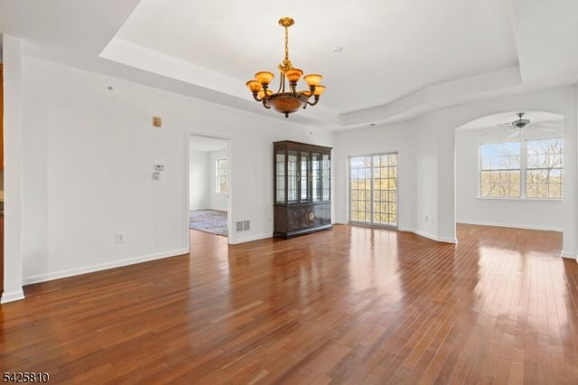 119 Ridgeview Ln, Mount Arlington Boro, NJ 07856