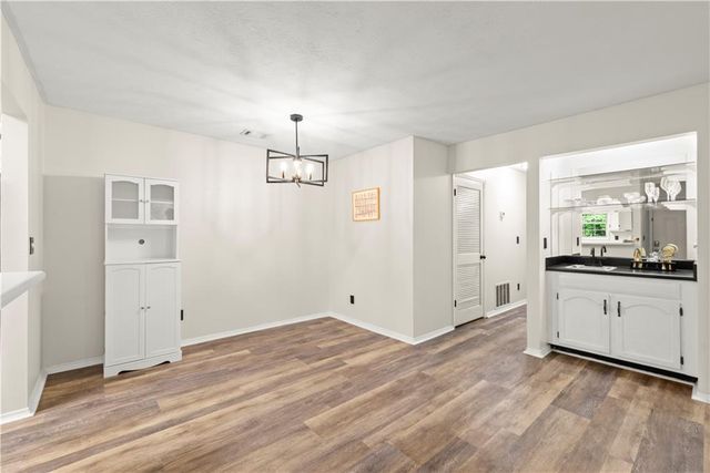 2708 Suwanee Way SE, Marietta, GA 30067