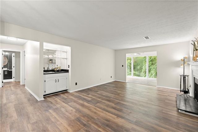 2708 Suwanee Way SE, Marietta, GA 30067