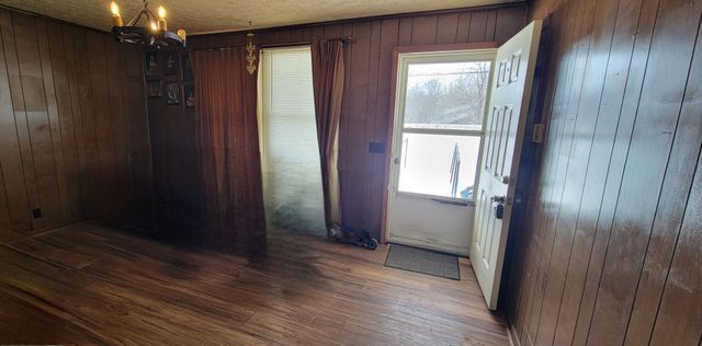 1150 Claylick Rd, White Bluff, TN 37187