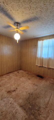 1150 Claylick Rd, White Bluff, TN 37187