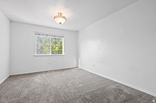 879 N 1125 W, Layton, UT 84041