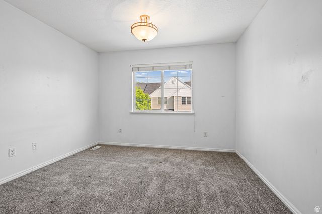 879 N 1125 W, Layton, UT 84041