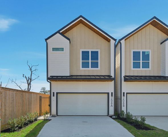 208 A 31st Street, Houston, TX 77018