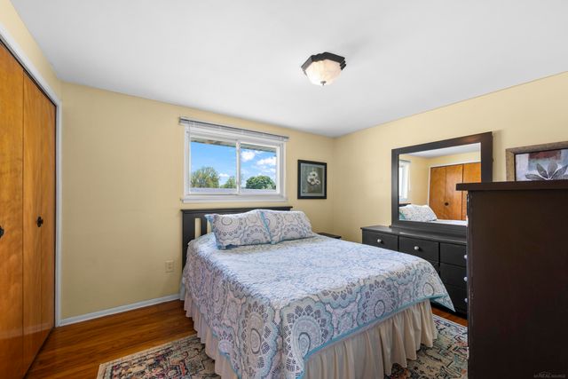 8607 Leslie Drive, Sterling Heights, MI 48314