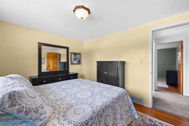 8607 Leslie Drive, Sterling Heights, MI 48314