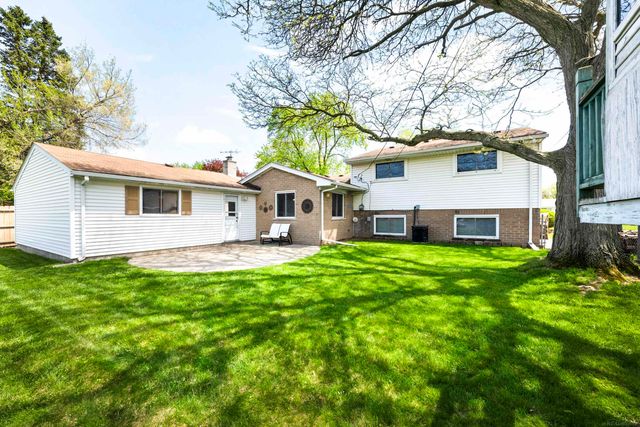 8607 Leslie Drive, Sterling Heights, MI 48314