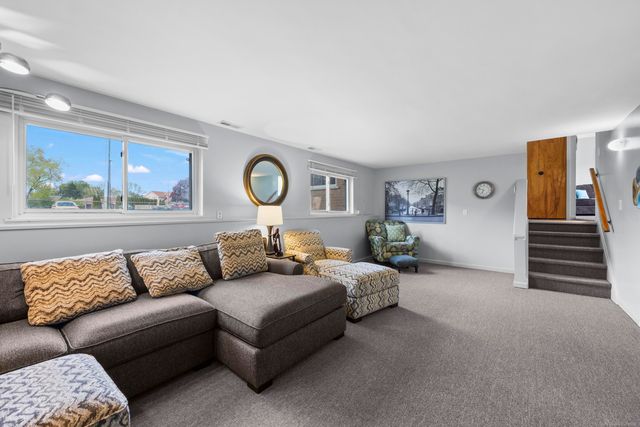 8607 Leslie Drive, Sterling Heights, MI 48314