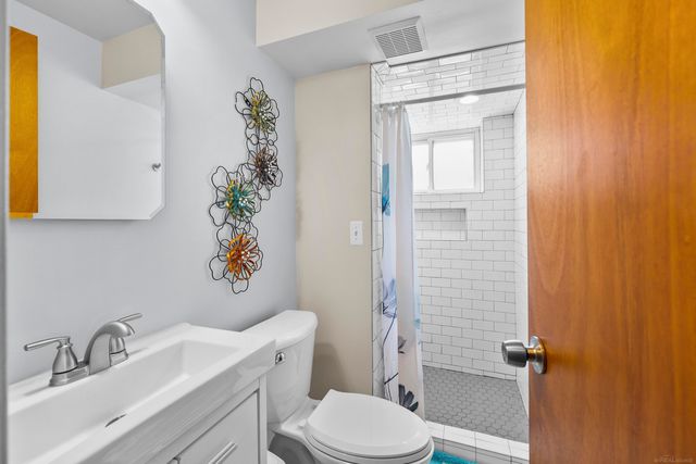 8607 Leslie Drive, Sterling Heights, MI 48314