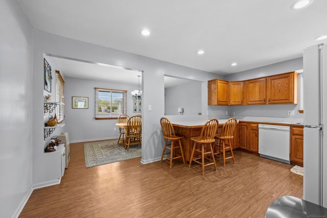 8607 Leslie Drive, Sterling Heights, MI 48314